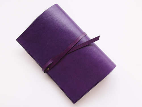 紫のブックカバー